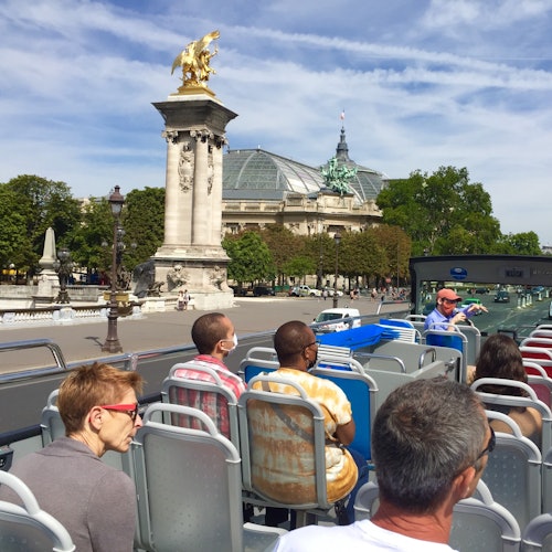 Tootbus Paris: Eco-Friendly Hop-on Hop-off Bus