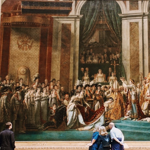 Louvre Museum: Dedicated Entry + Private Guided Tour