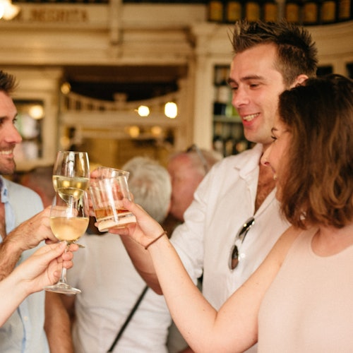 Seville: Tapas, Taverns & History Guided Tour