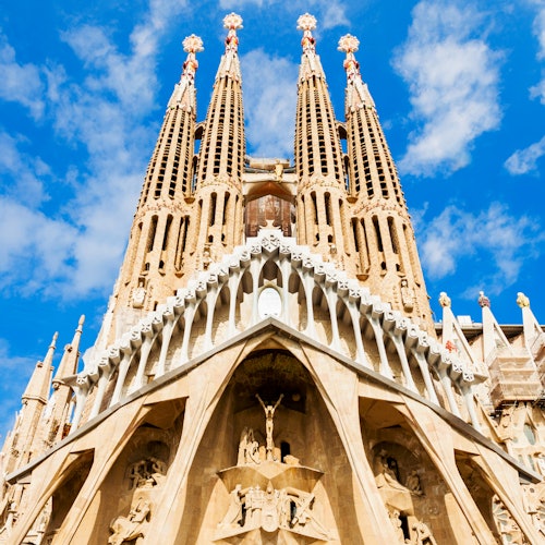 Sagrada Familia: Tour guiado + Torres Acceso