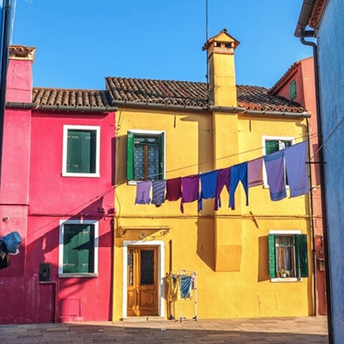 Murano & Burano: Small-Group Boat Tour + Private Glass-Blowing & Lace Demo