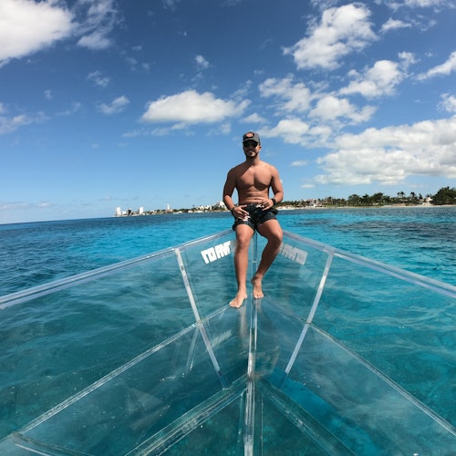 Cozumel: Excursión en barco de cristal, bebidas y snorkel