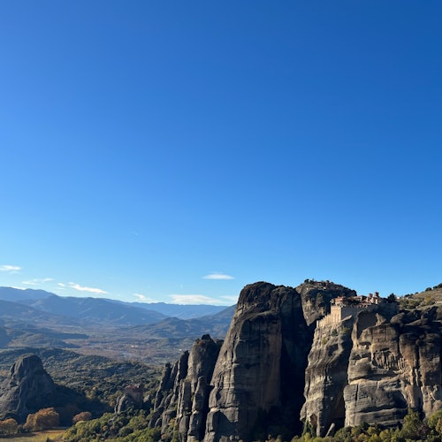 Meteora: Excursión de día completo desde Atenas con almuerzo + audioguía