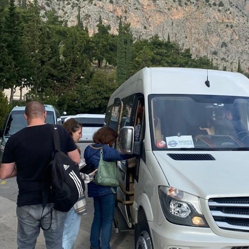 Delfos: Excursión de un día con audioguía de RV desde Atenas