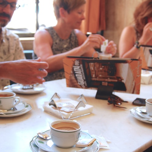 Porto: Guided Food and Wine Tour + Tasting