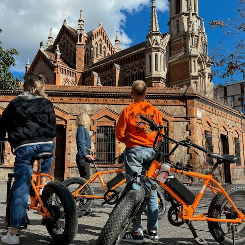 Lo mejor de Barcelona: Tour en Bicicleta o E-Bike