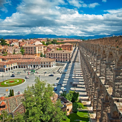 Ávila & Segovia: Day Trip from Madrid + Entry to Alcázar of Segovia (Optional)
