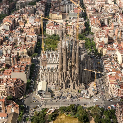 Montserrat y Sagrada Familia: Tour guiado desde Barcelona