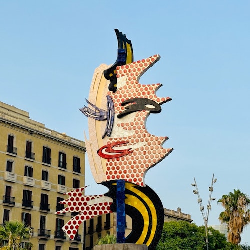 Barcelona: Walking Tour + Picasso Museum Fast Track Ticket