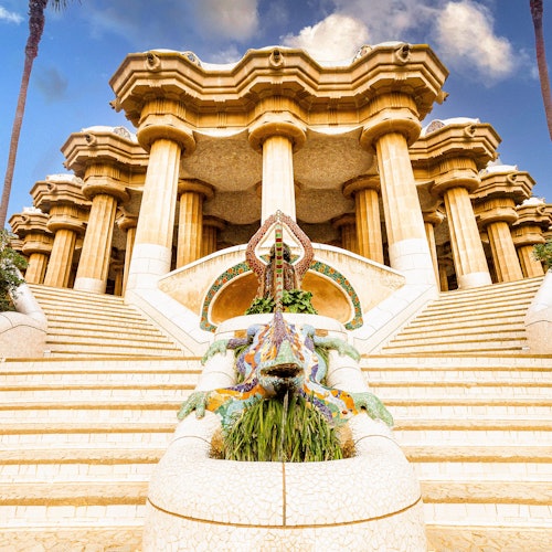 Park Güell: Entrada de acceso rápido + Tour guiado