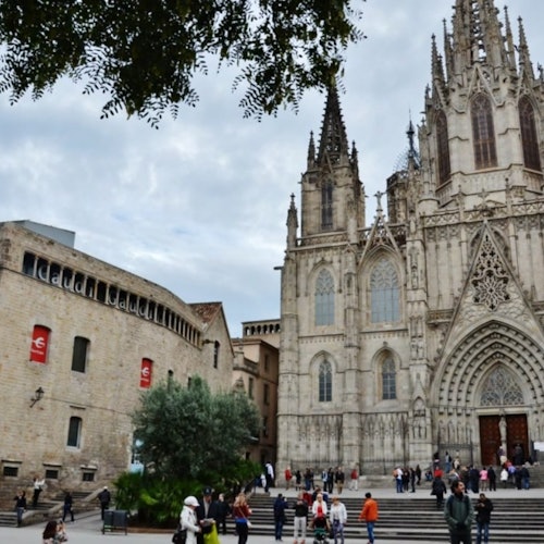 Barcelona: Gothic Quarter Tour with Digital Audio Guide