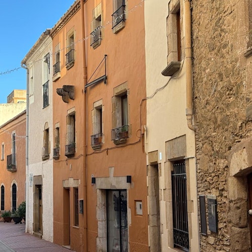 Costa Brava: Typical Towns Tour from Barcelona