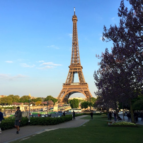 Guided Tour to the 2nd Floor of the Eiffel Tower via Stairs