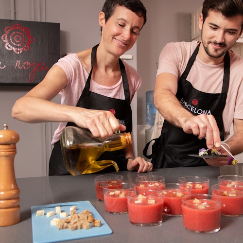 Barcelona: Premium Tapas & Paella Cooking Class