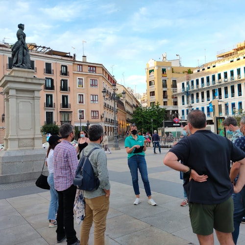 Royal Palace Madrid and Cathedral of La Almudena: Skip-The-Line & Guided Tour