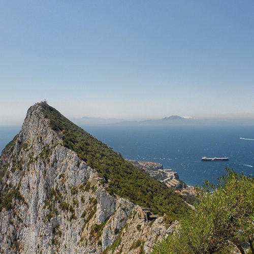Gibraltar: Guided Day Tour from Seville
