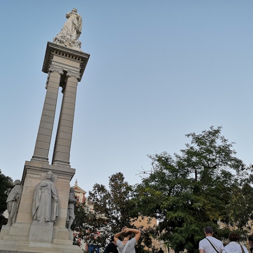 Seville: Guided Evening Historical Tour