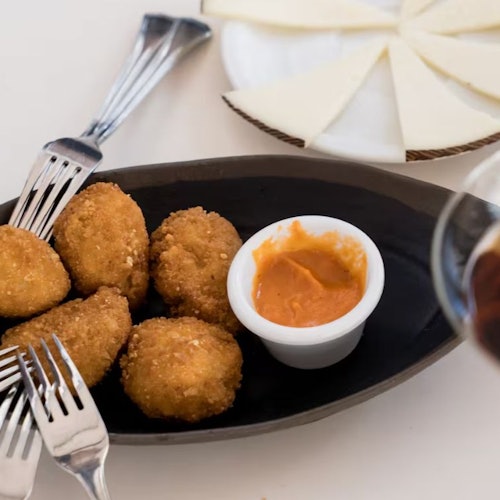 Madrid: Guided Evening Tapas Crawl