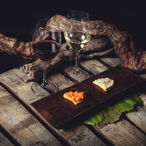 Bodegas Monje: Taller de mojos canarios + Cata de vinos o comida