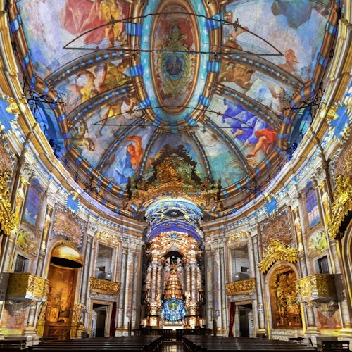 Espectáculo de Luz Spiritus en la iglesia de los Clérigos