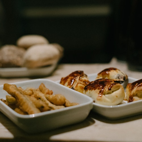 Mesa de Frades: Traditional Fado Show with Dinner