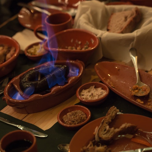 Associação do Fado Casto: Fado Show + Tapas & Drinks