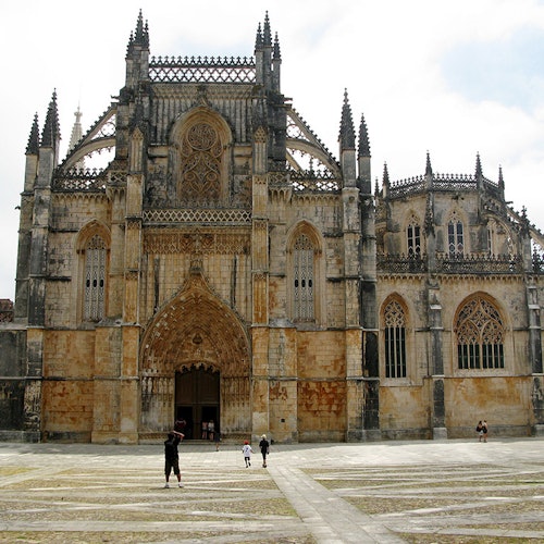 Fátima, Óbidos & Nazaré: Guided Small-Group Day Trip in a from Lisbon