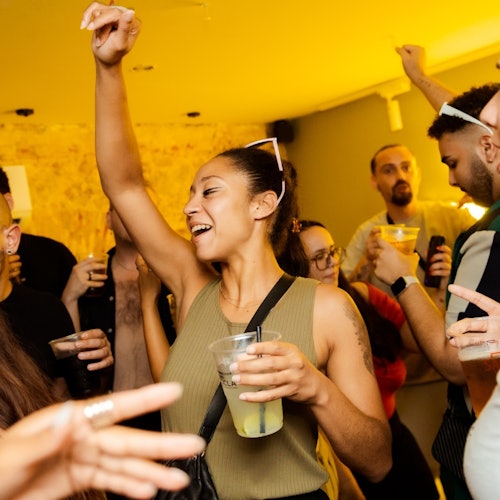 Lisbon: Pub Crawl with Open Bar, Shots, and VIP Club Entry