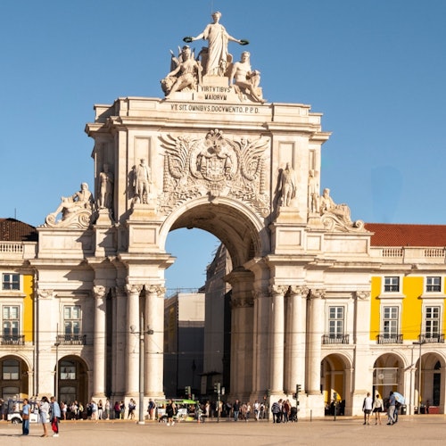 Lisbon: Chiado and Baixa Districts Self-Guided Walking Tour