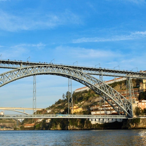 Oporto: Visita guiada a pie + Entrada rápida a la Livraria Lello