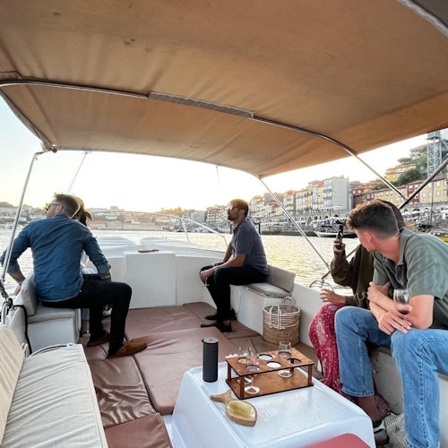 Porto: Douro River Boat Cruise with Port Wine