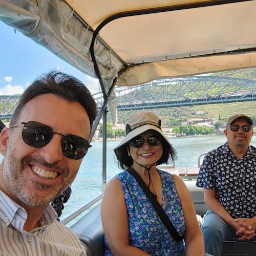 Douro Valley: Private Tour + River Cruise & Wine Tasting from Porto