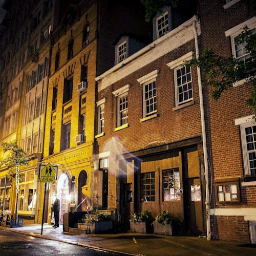 New York: 2-Hr Haunted Guided Pub Crawl