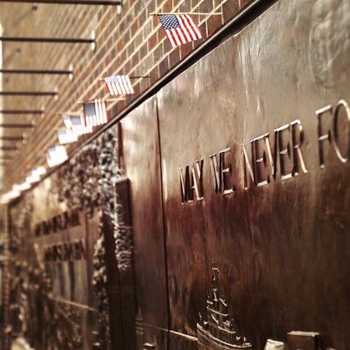 New York: 9/11 Memorial Guided Tour + One World Observatory Entry