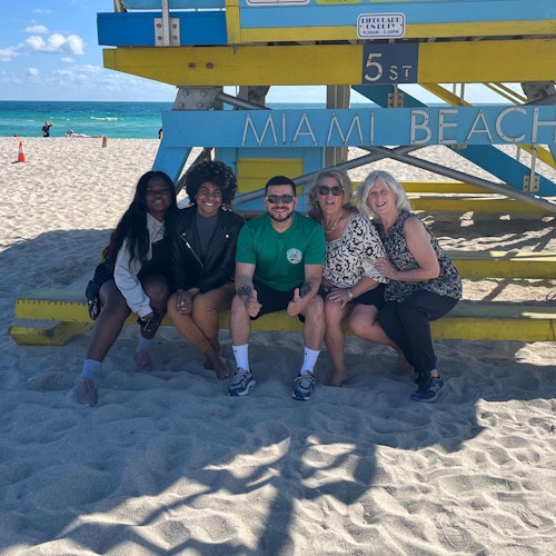 Miami: South Beach Walking Tour with Skyline Cruise