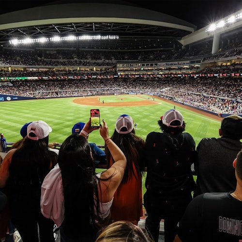Parque LoanDepot: Partido de béisbol de los Miami Marlins