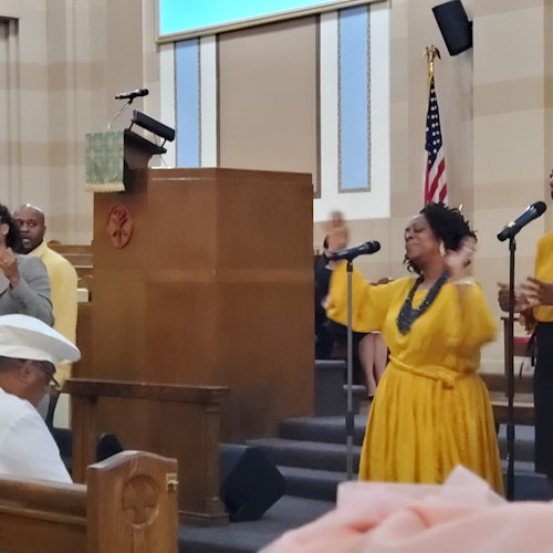 Harlem: Guided City Tour + Gospel Show