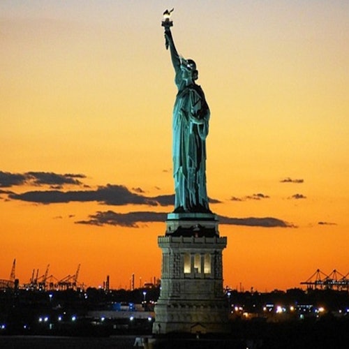 New York: Guided Walking Tour + Staten Island Roundtrip Ferry