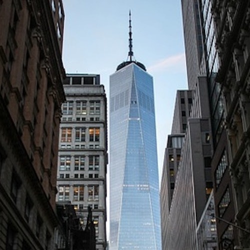 New York: 3-Hour Manhattan Guided Walking Tour + One World Observatory Entry