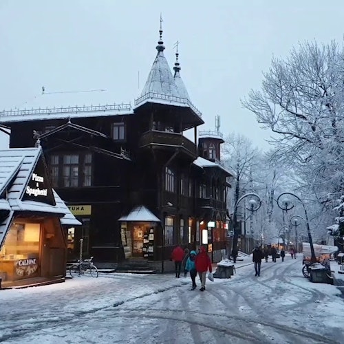 Zakopane: Visita guiada con piscinas termales + Traslado al hotel desde Cracovia