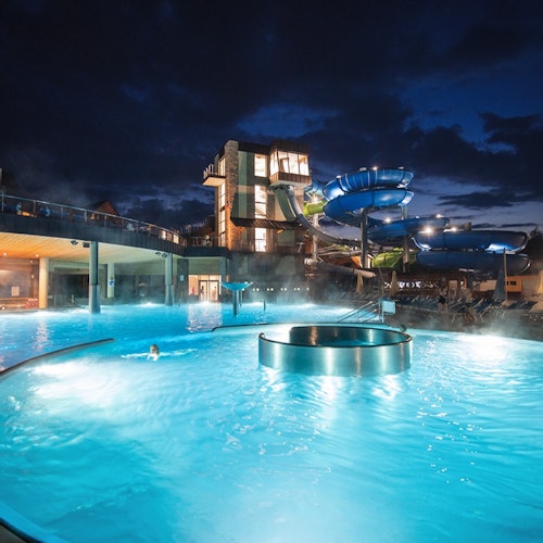 Chochołowskie Termy: Pase de 3 horas + Traslado desde Cracovia