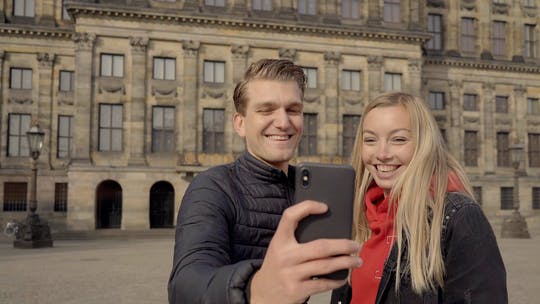 Escape Tour self-guided, interactive city challenge in Paris