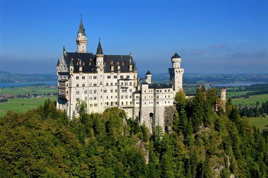 Excursión de un día completo al castillo de Neuschwanstein y Linderhof desde Múnich