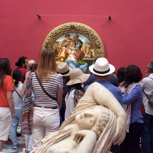 Uffizi Gallery: Reserved Entry + Small Group Guided Tour
