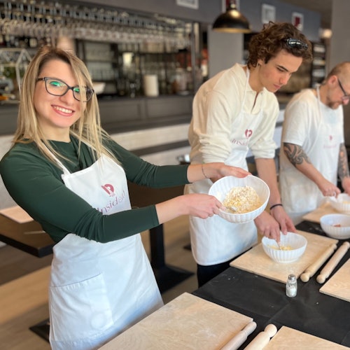 Rome: Tiramisu & Homemade Fettuccine Cooking Class