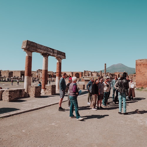 Pompeii & Mount Vesuvius: Small Group Guided Tour + Transfers