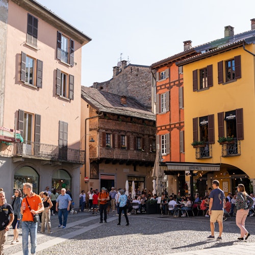Como, Bellagio y Lugano: Excursión guiada de un día desde Milán + paseo en barco por el lago