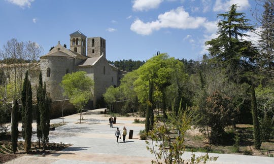 Visit to the Monastery of Sant Benet de Bages with audioguide