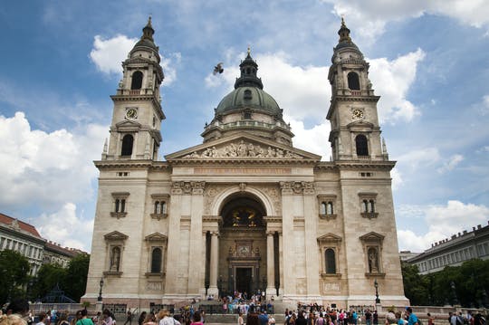 Walking tour of Pest