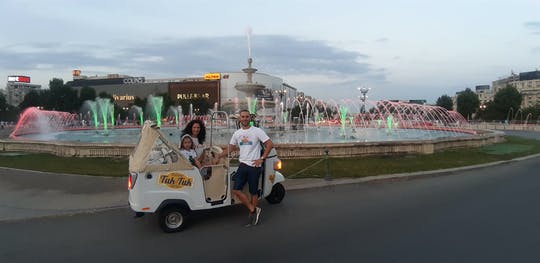 Visita guiada en tuk-tuk por los lugares más destacados de Bucarest